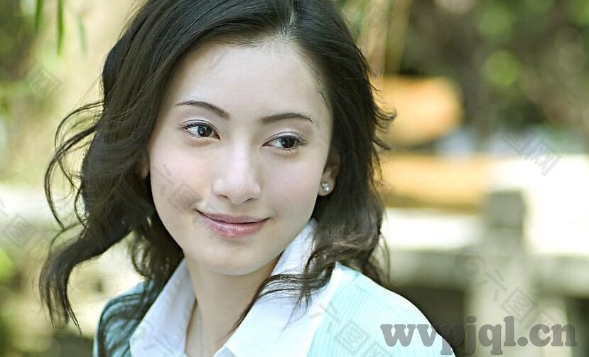 亚洲欧美色中文字幕在线-探索文化交融的奇妙之旅，亚洲与欧美影视的交汇点